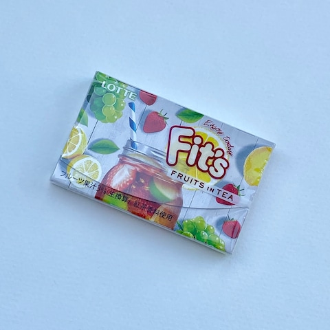 ロッテ　Fit's Fruits in Tea