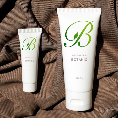 化粧品会社『BOTANIQ』ロゴデザイン