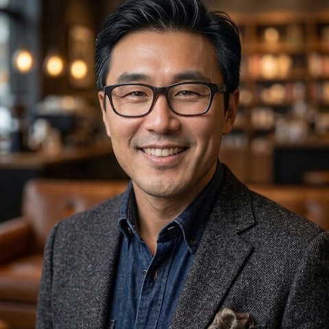 はじめまして、「LOUNGE K」 ひのもとです。