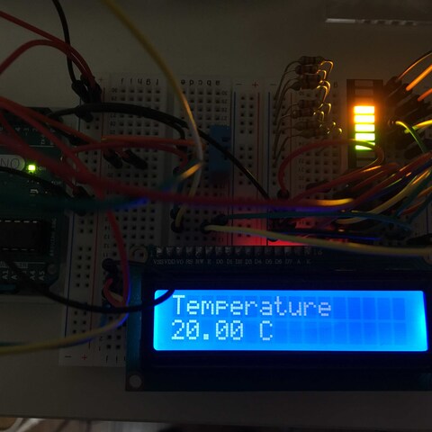 温度データをLCDモジュールに表示