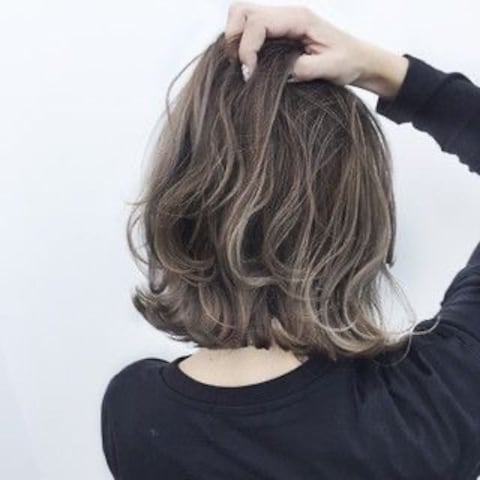 あなたに似合う"白髪を生かす"＋"外国人風"の提案をします！