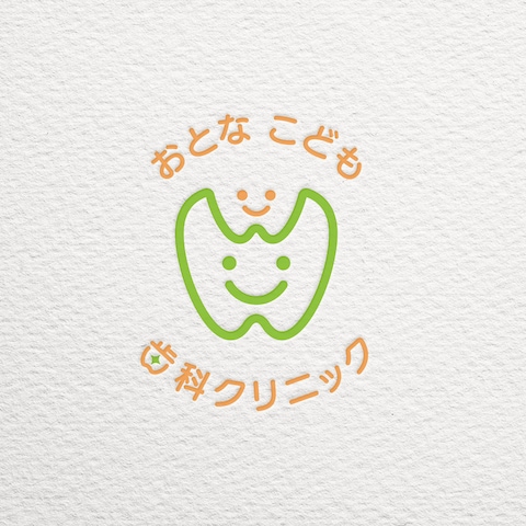 おとなこども歯科クリニック【ロゴ】