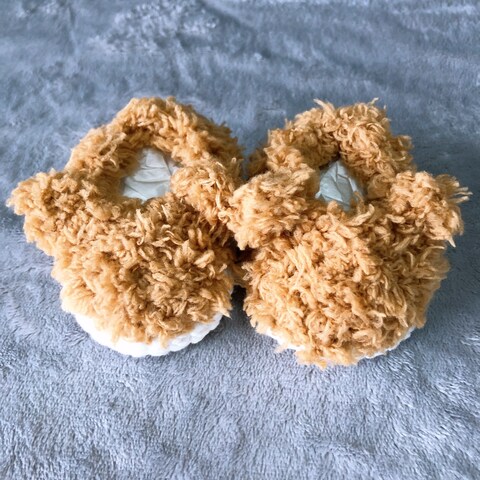 クマのベビーシューズ