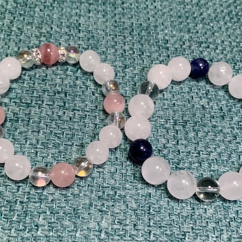 天然石でブレスレット作りました(*´˘` )♥(´˘`๑)