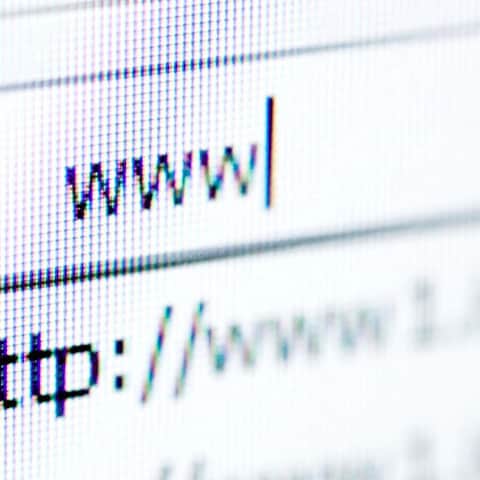 Webスクレイピング自動収集基盤構築