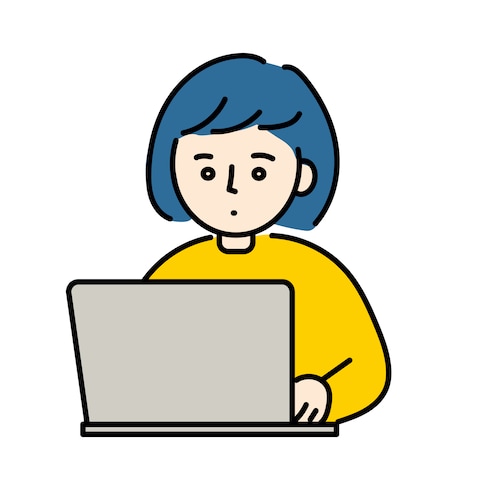 パソコンで作業する女性