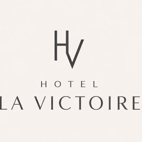 HOTEL LA VICTOIRE 様 ロゴマーク