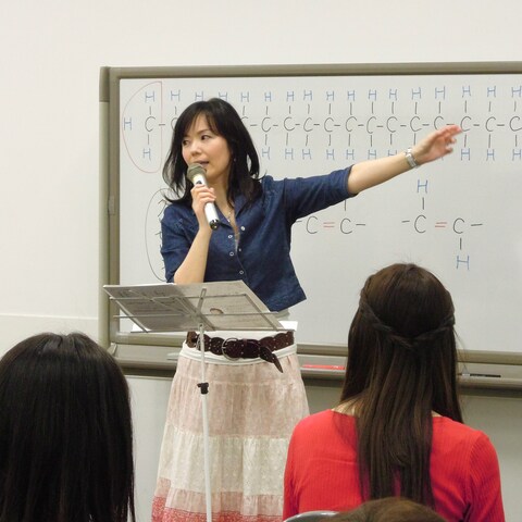 講演・セミナー登壇｜美容と栄養をわかりやすく解説