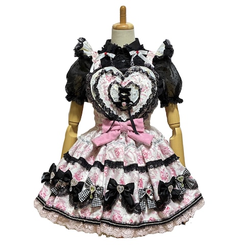 アイドル衣装　ロリィタファッション