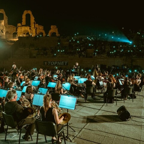 フランスのオーケストラでのチュニジアツアーの様子