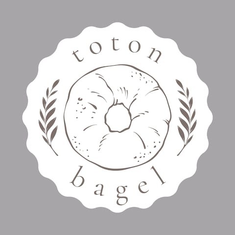 toton bagel様のロゴデザイン