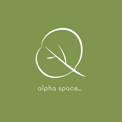 『alpha space』ロゴ