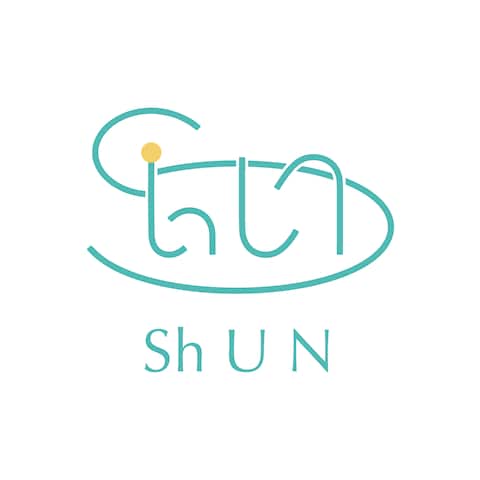ヒーリングを行っているShUNのロゴ制作