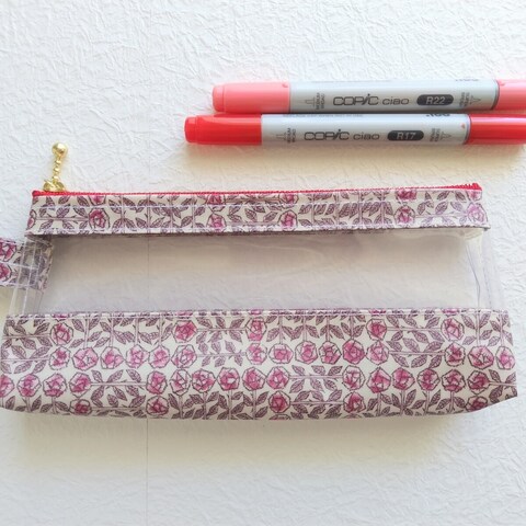 マチたっぷりポーチ　歯ブラシ　ペンケース