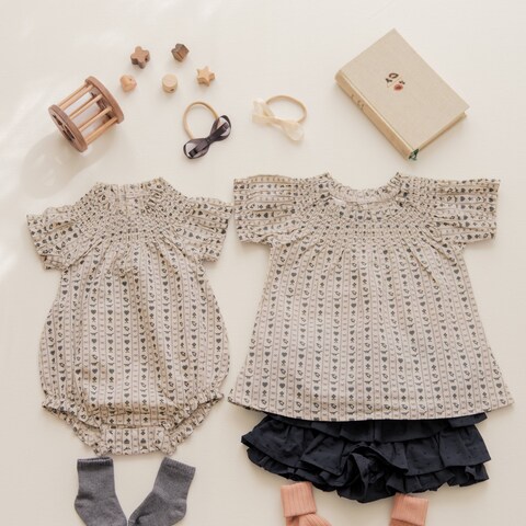 ベビー服ブランドメポルン様の物撮り