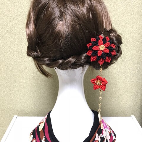 赤と黒のダリアかんざし