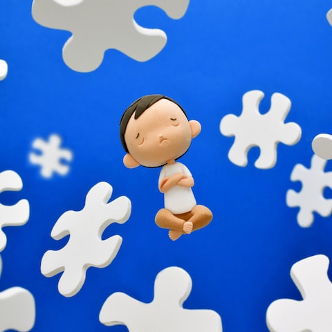 「悩み」をテーマに制作した写真素材