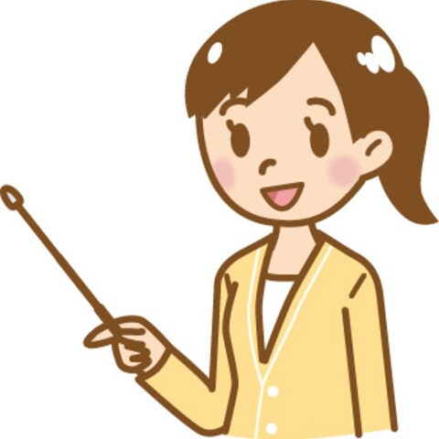 説明する女性