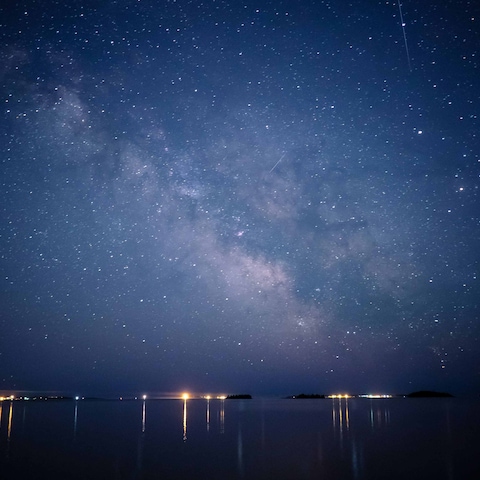 夜空を見上げるように。孤独を溶かす安らぎの対話