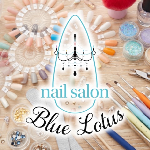 「ネイルサロン Blue Lotus」ロゴデザイン