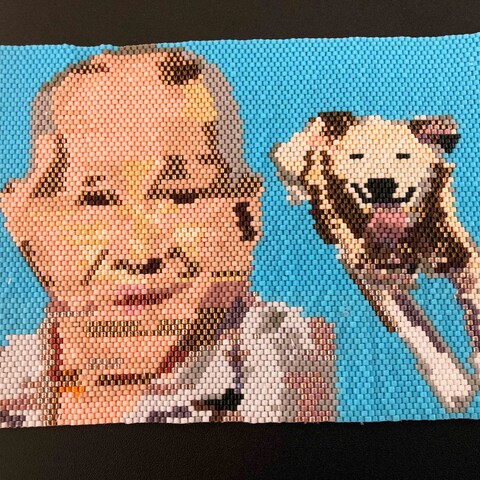 人物と愛犬をビーズスティッチで作成