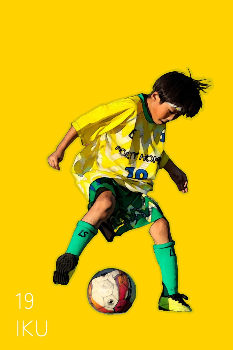 お子様のサッカープレーシーンをデジタルイラストに