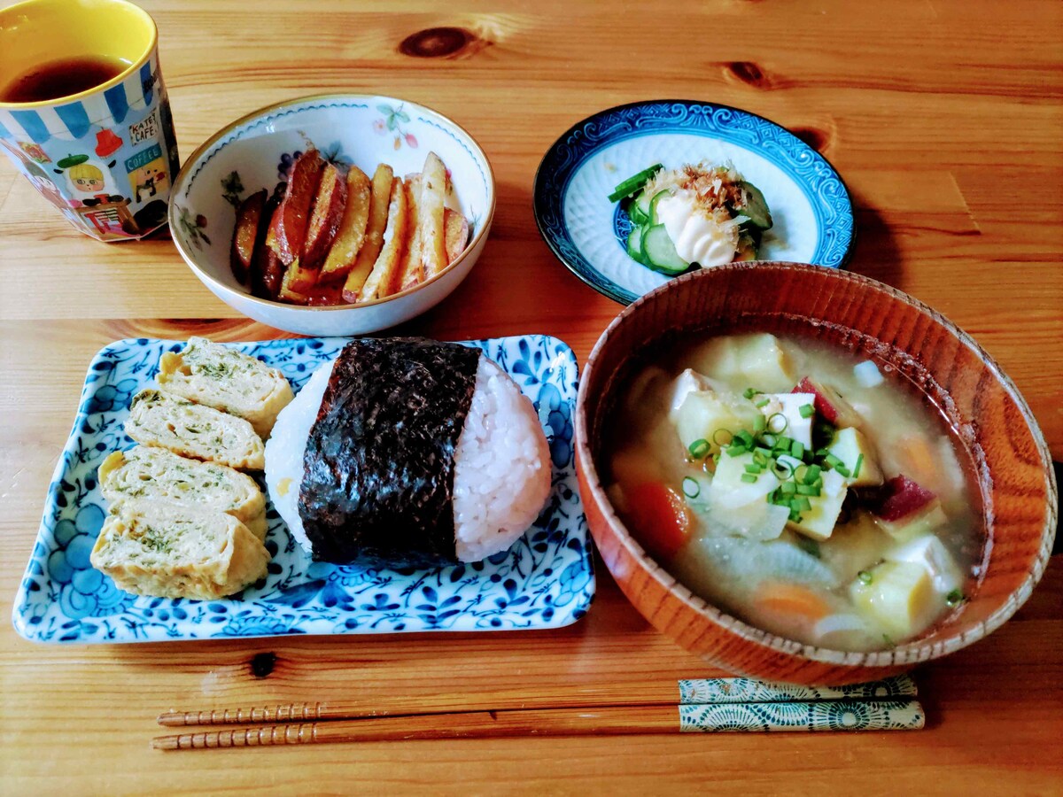 朝食