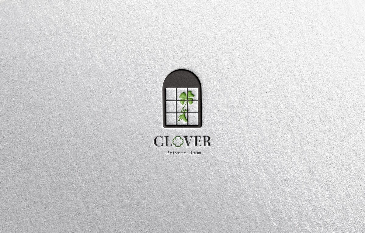 CLOVER様のロゴデザイン