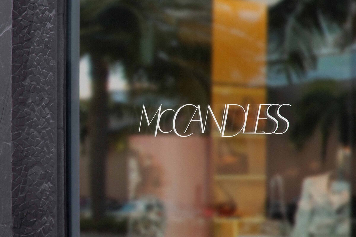 McCandless ビューティー ロゴ