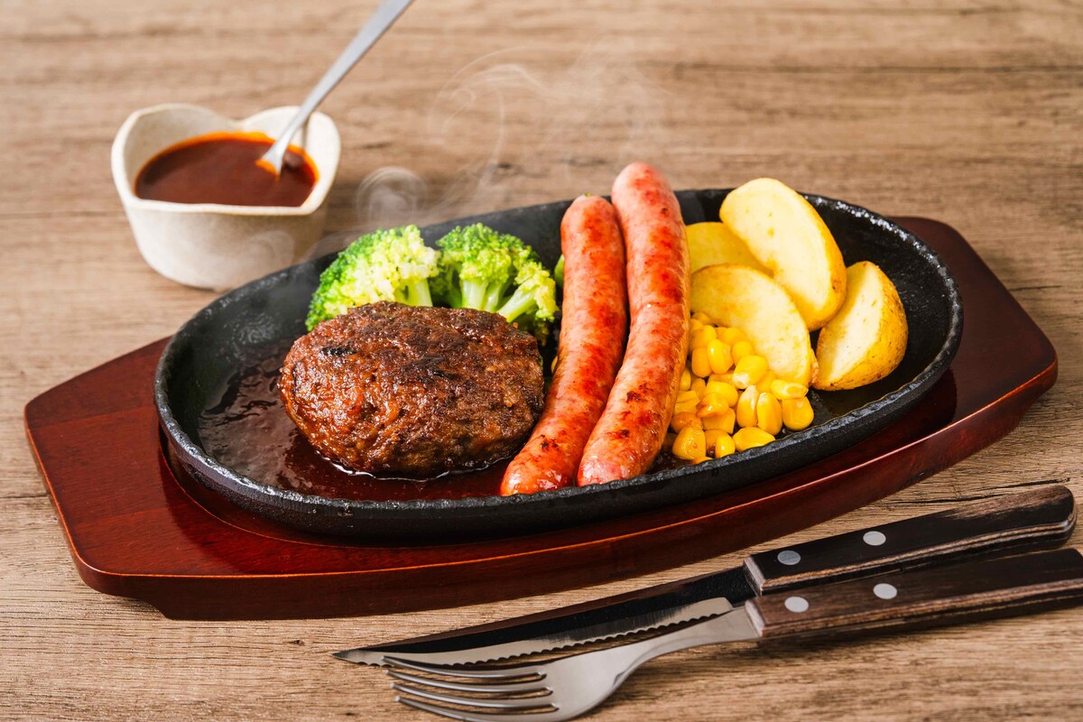 あかね荘様のグリルハンバーグセット