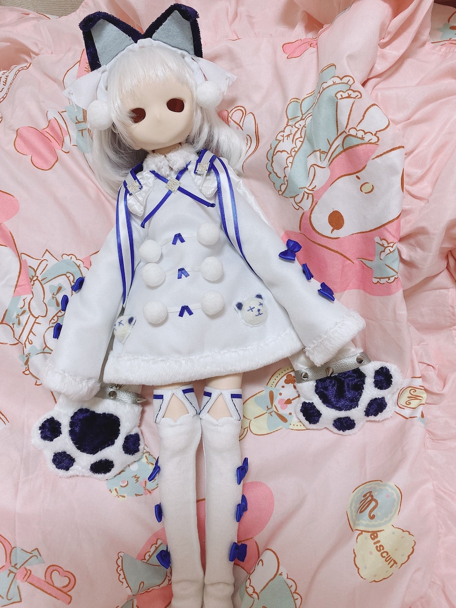 お人形のお洋服