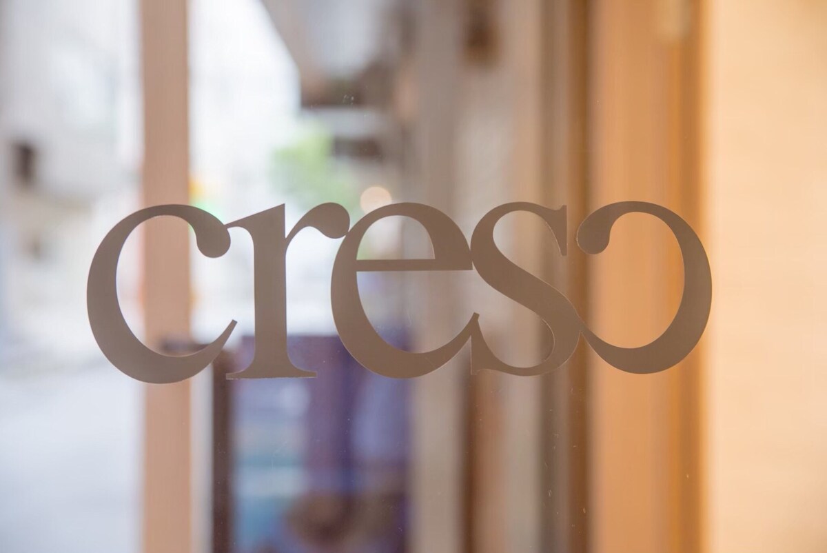 hair salon "cresc" ロゴデザイン
